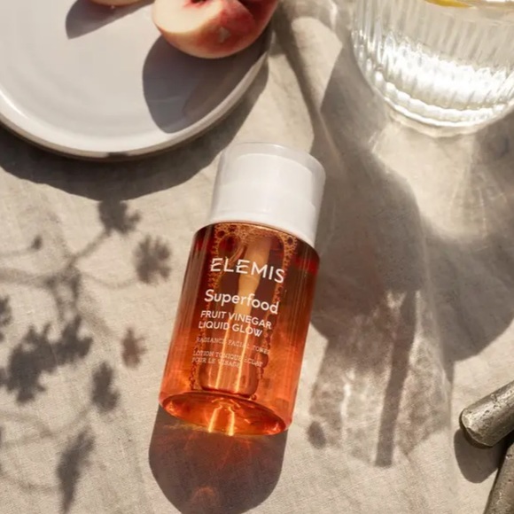 Elemis Superfood Fruit Vinegar Liquid Glow - Picture 2 of 2